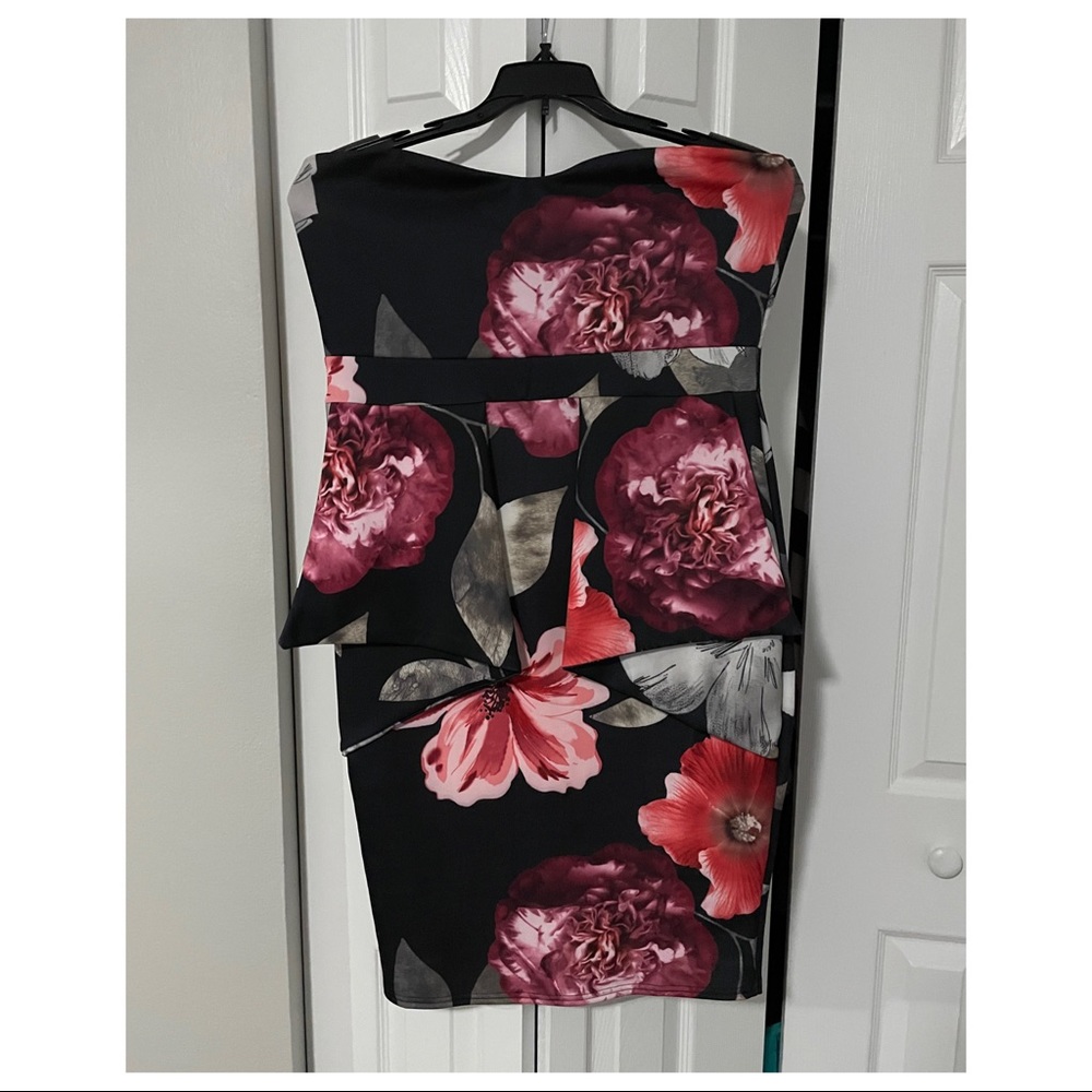 Strapless Floral Peplum dress- Large